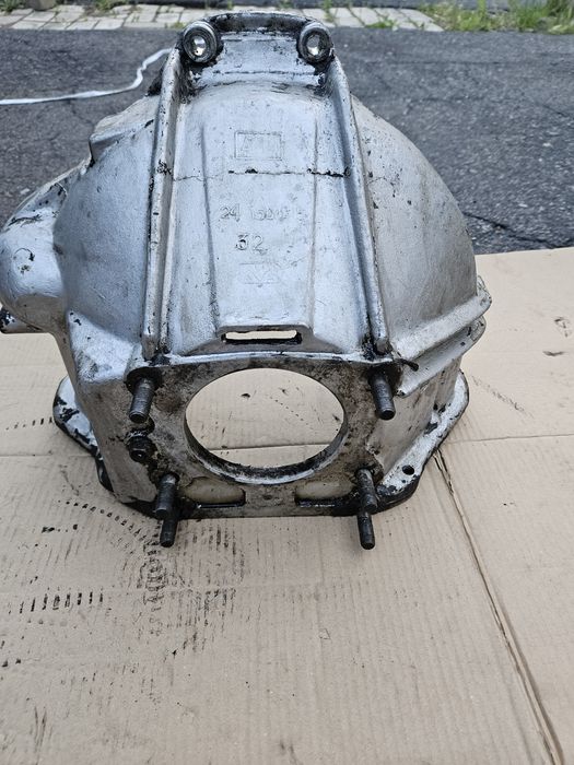 Газ 24, Волга. Кожух маховика,  идеальное состояние
