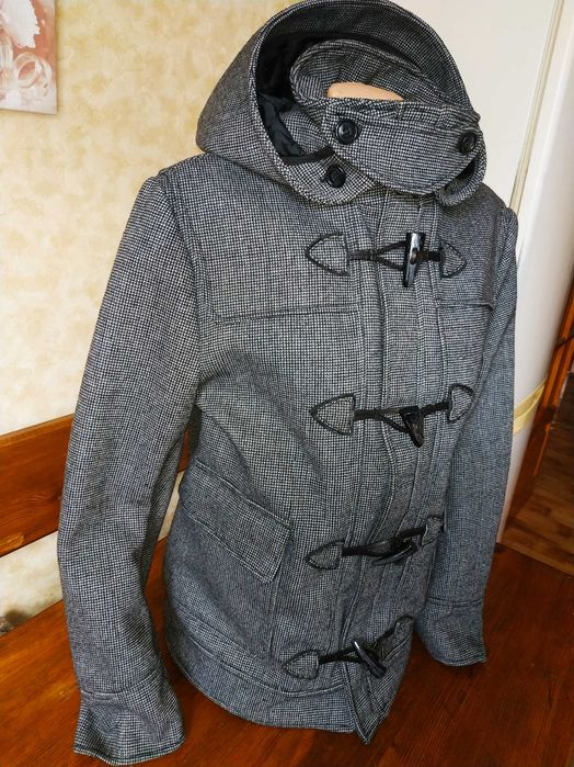 Трендове чоловіче пальто дафлкот від H&M у сірому кольорі вовна,р-р М