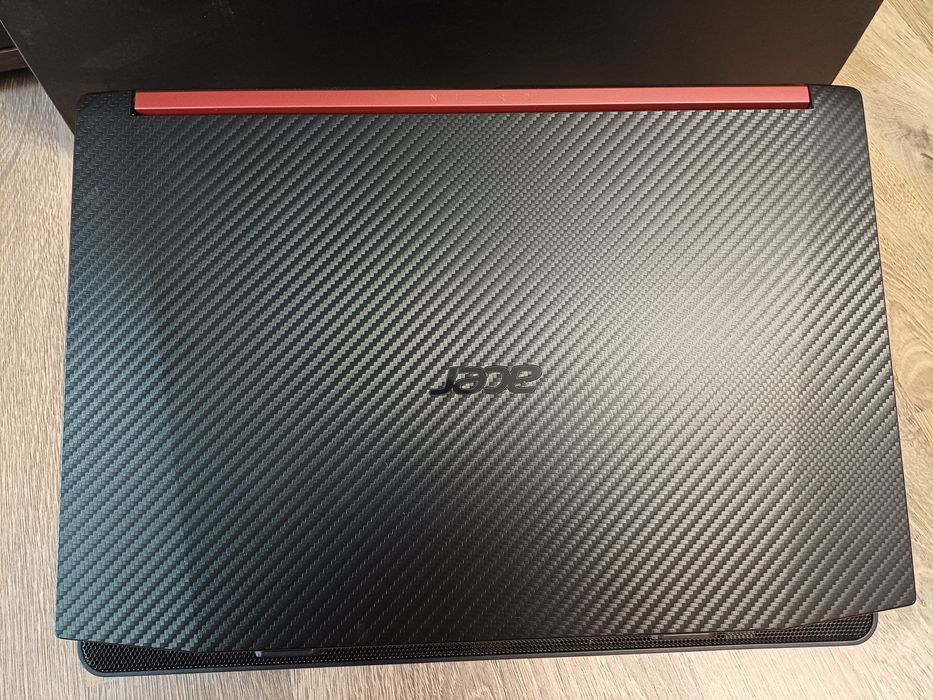 Acer Nitro 5 15.6"/Ryzen 5 2 GHz/RX 560X 4GB/RAM 16GB/SSD 1 Tb