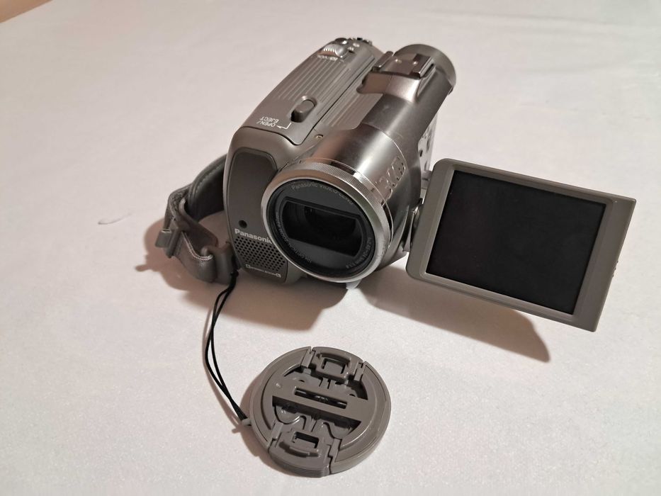 Відеокамера panasonic