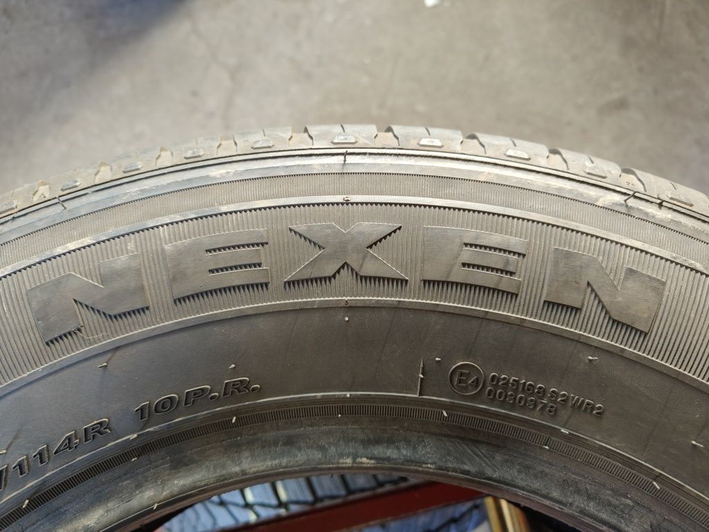 215/75R16C 116/114 R Nexen Roadian CT8