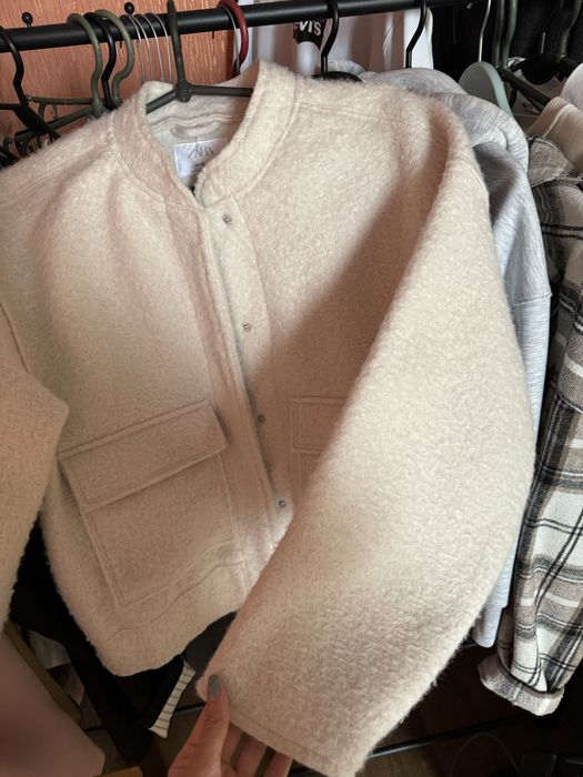 Бомбер zara жіночий