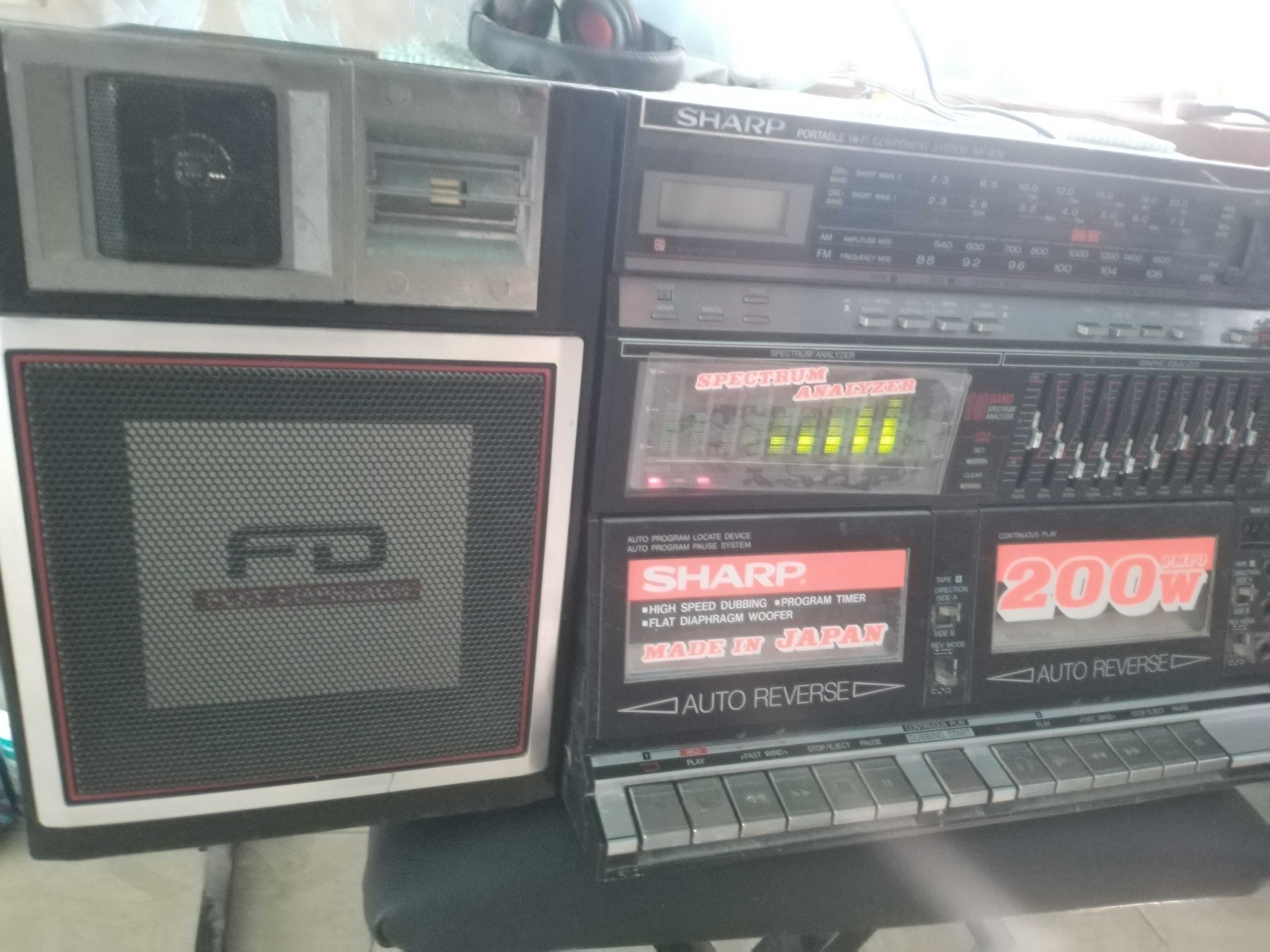 Стереомагнитола двухкассетная Sharp WF-939Z (BK)