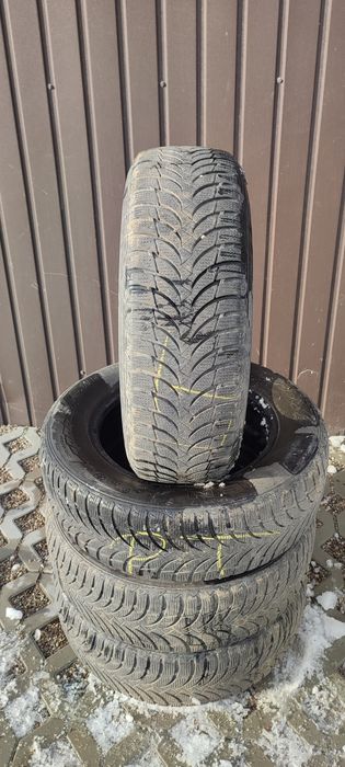 215/65R16 Nexen WinGuard Zimowe 4szt.