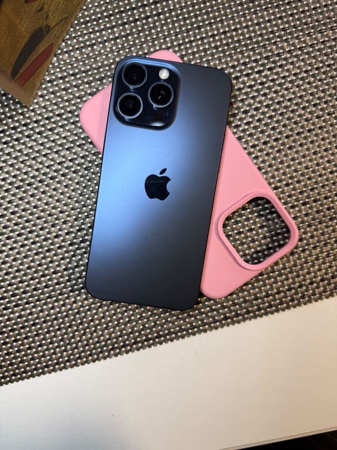 iPhone 15 Pro max 256GB Blue Titanium esim