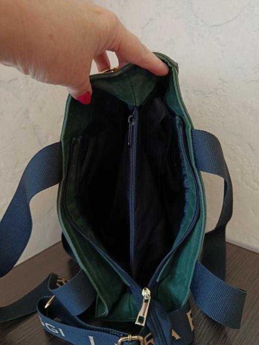 Жіноча сумка тоут італійського бренду Laura Biaggi