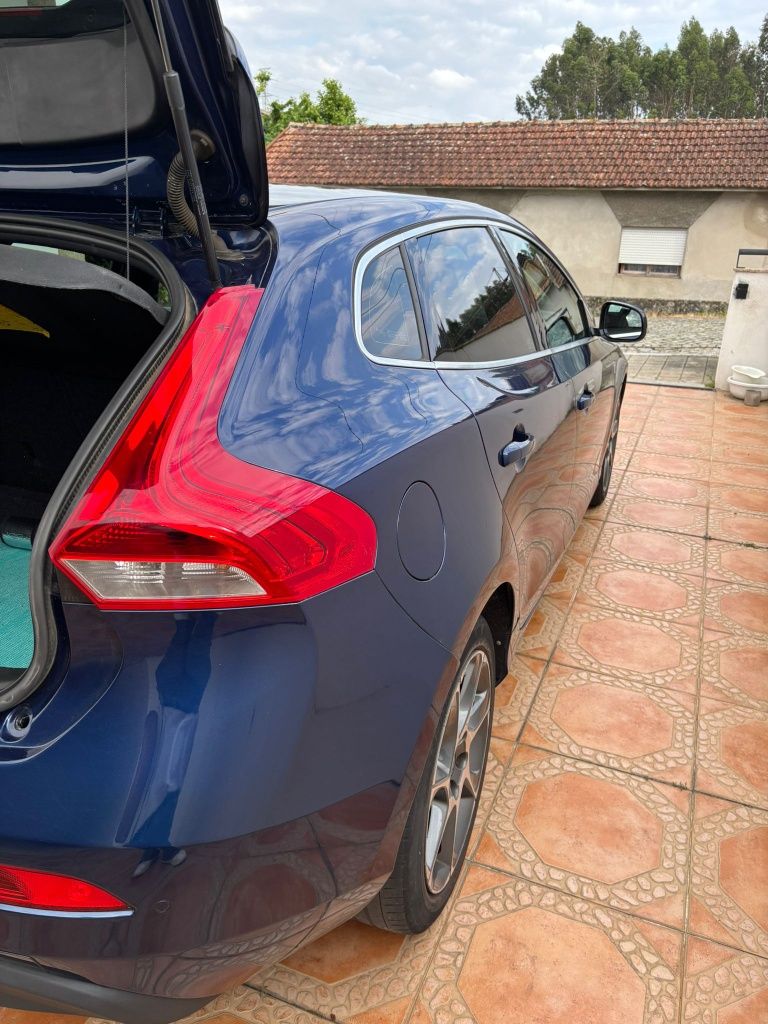 Volvo V40 0cean race
