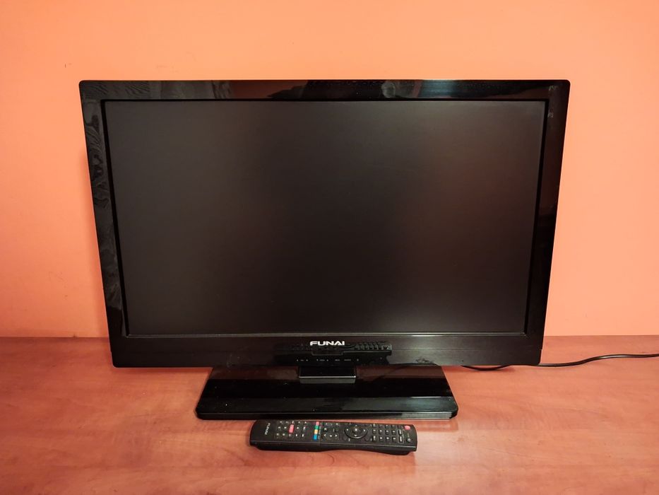 Telewizor Funai komplet z pilotem