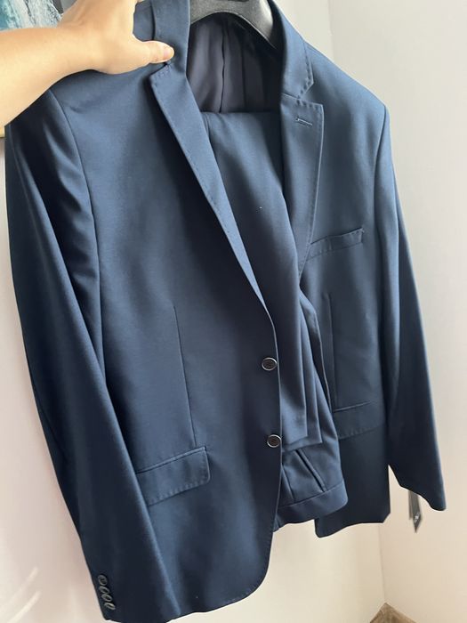 Garnitur - marynarka i spodnie (nowe, wysoka jakość)