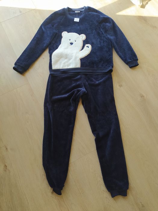 Komplet bluza i spodnie pizamowe z przyjemnego materiału