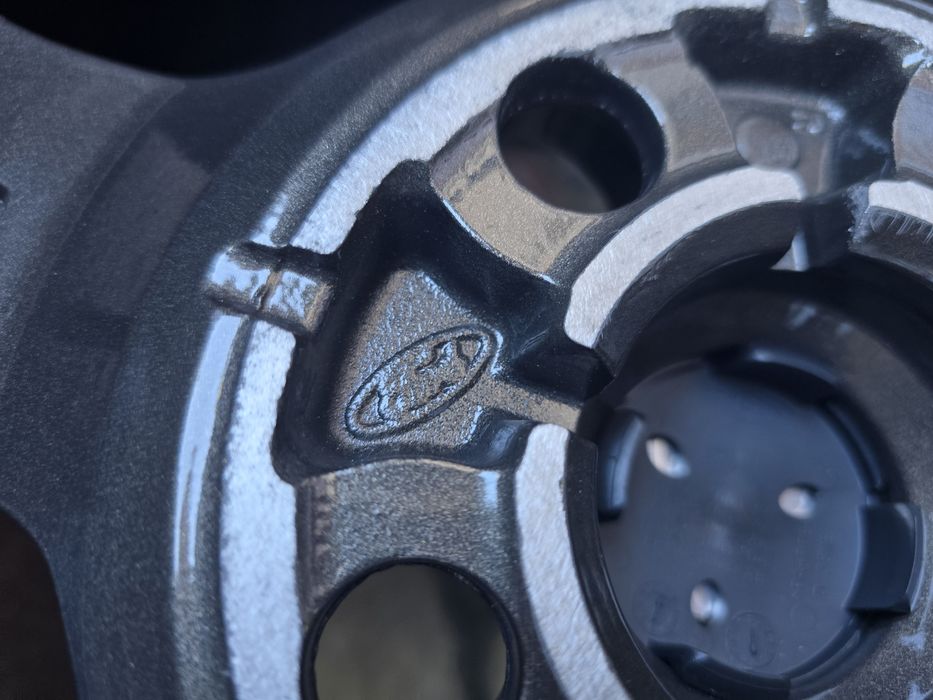 Ford Mondeo MK4 17 cali 5x108 7J ET50