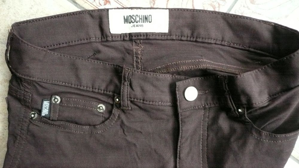 elastyczne spodnie moschino 29