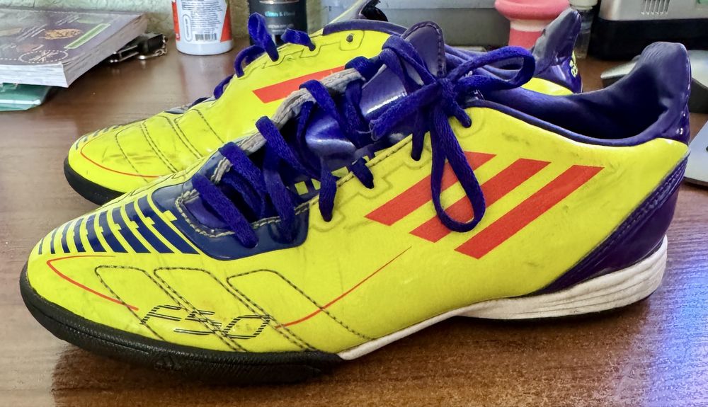 Футбольні сороконіжки ADIDAS