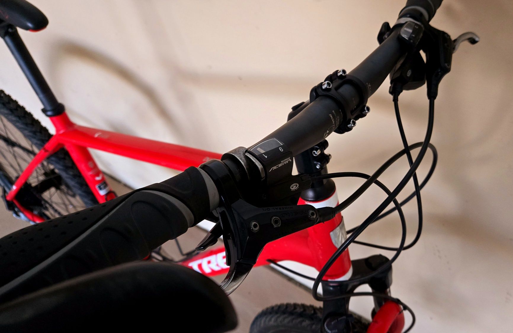 Rower GÓRSKI MTB TREK DualSport 8.4ds Koła 28cali Rama 21 na 175-195cm