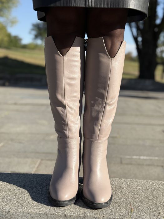 Сапоги кожаные зима бежевые каблук