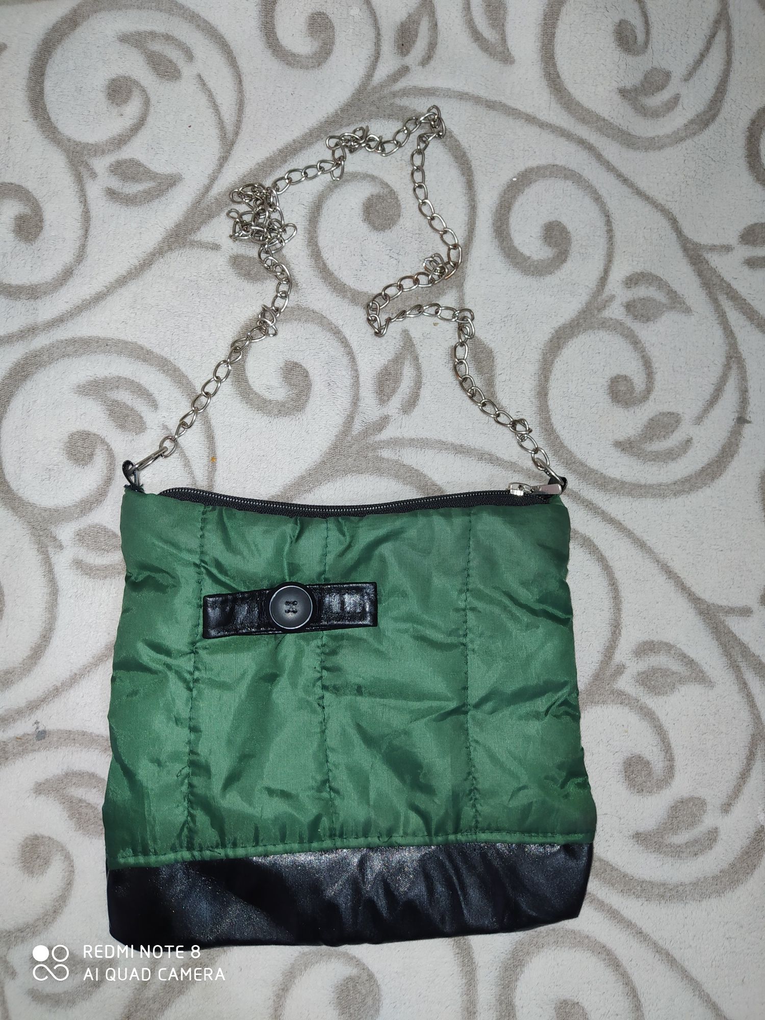 Женская болоневая зелёная сумочка через плечо