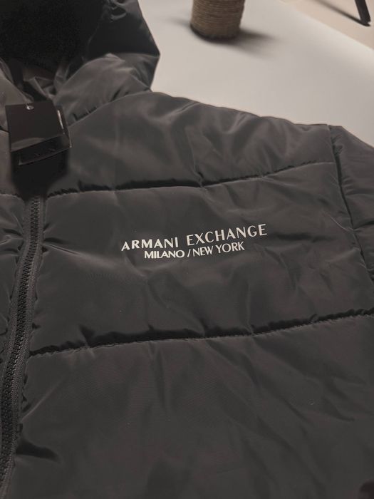 Пуховик Armani Exchange