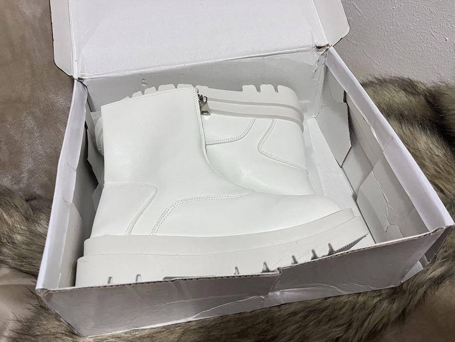 Botas brancas N36