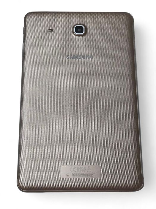 Планшет Samsung Galaxy Tab SM T561