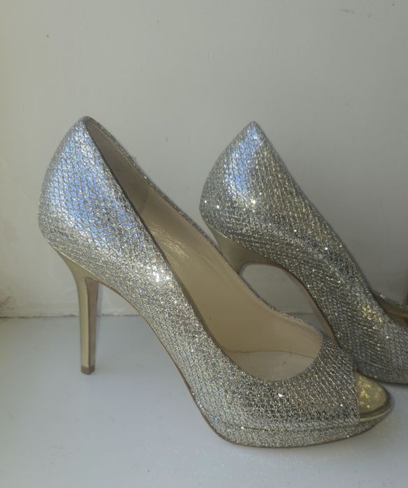 Продам не дорого туфлі 37 розміру Jimmy choo