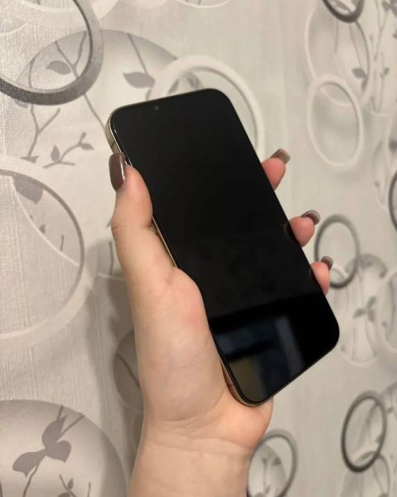 Продам iPhone 13 Pro Max