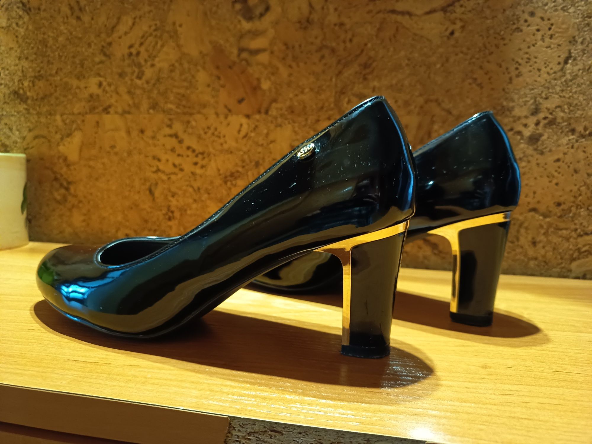 Buty na słupku rozmiar 39