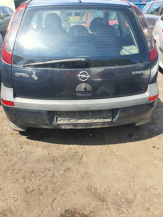 Szyba klapy bagaznika Opel Corsa C