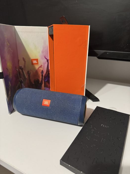 Портативна колонка JBL Flip 4