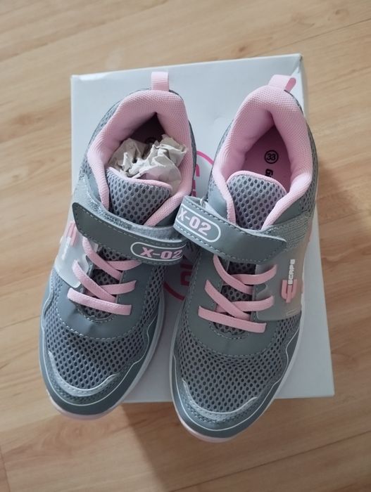 Buty sportowe Graceland  rozm. 33 niskie