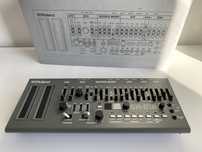 Syntezator Roland Sh-01a