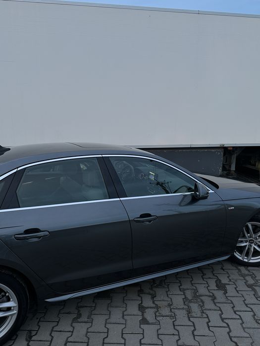 Продам Audi a4b9 2020 року