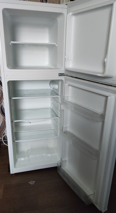 Холодильник Elenberg, 2-х камерный