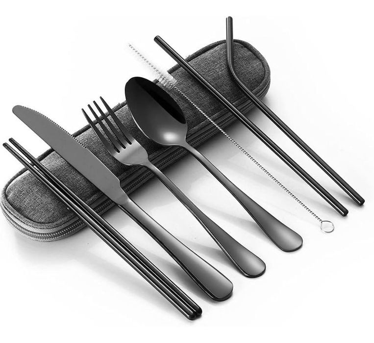 Podróżny zestaw sztućców kempingowych ze stali.