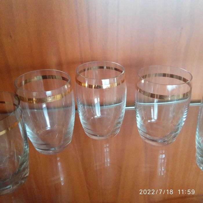 Kieliszki małe zabytek PRL ozdobione złoceniem