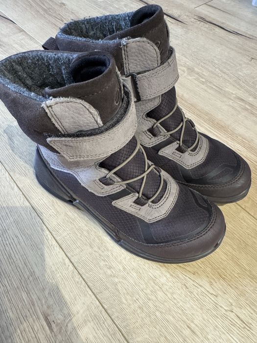 Зимові чоботи доя дівчинки 32р