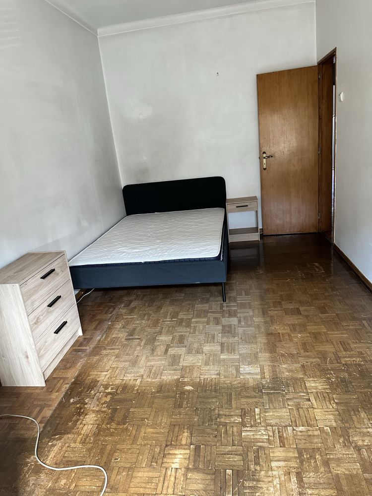 Arrenda-se Quarto no centro de Setúbal