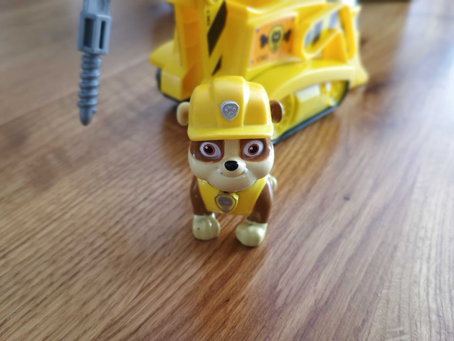Psi Patrol Figurka Rubble wraz z autkiem