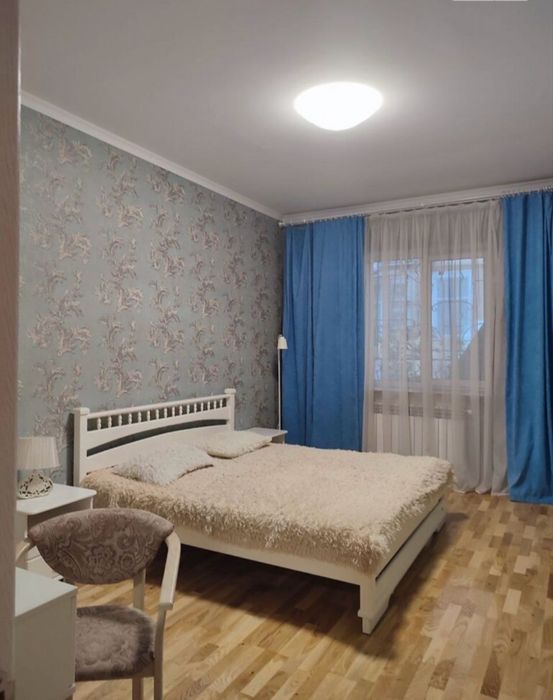 Продам срочно дом 2 этажа ,центр Жуковского ул
