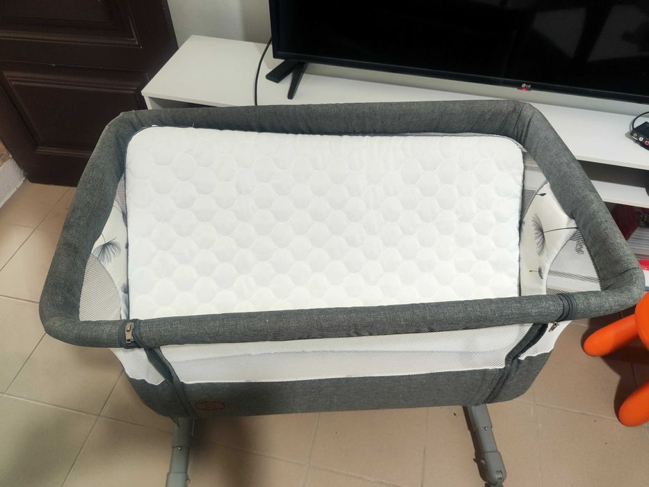 Berço bebê como Novo