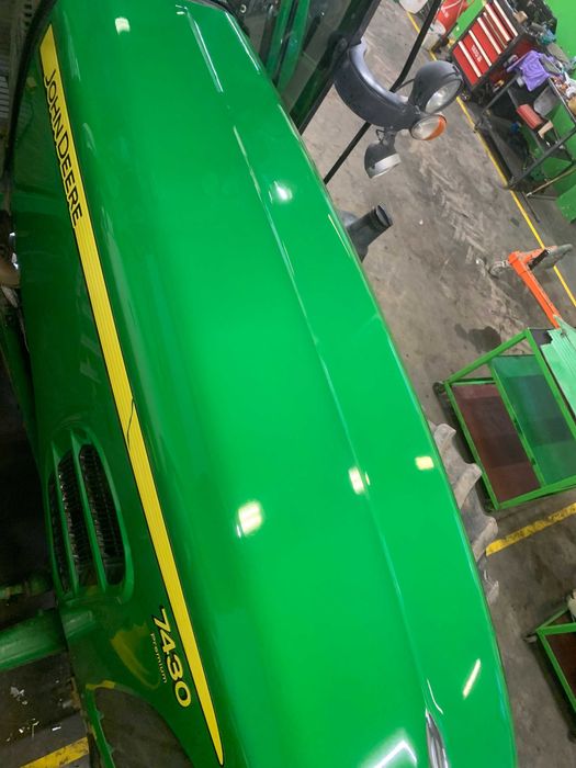 Mobilne czyszczenie kabin polerowanie lakieru ciagników John Deere itp