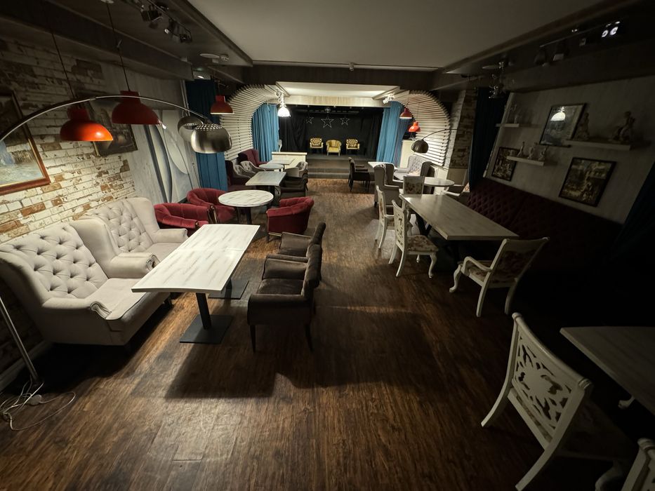 ФАСАД-(320,3 м²)Продаж комерційного приміщення вул.Саксаганського 129