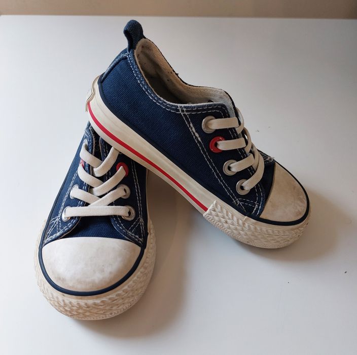 Trampki uniwersalne, rozmiar 24