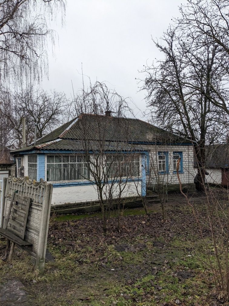 Продам будинок 75 м^2 + 25 сотих землі