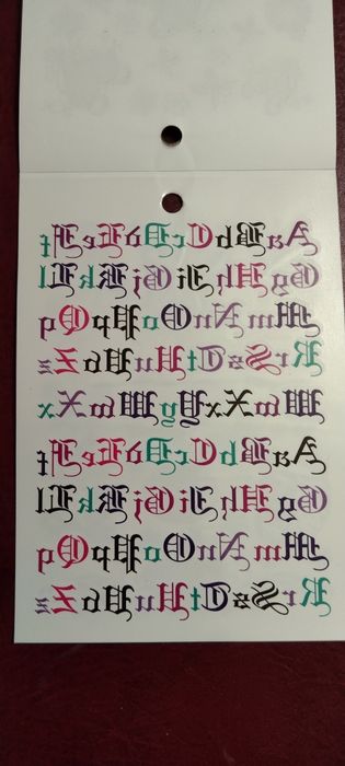 Zestaw zmywalnych tatuaży