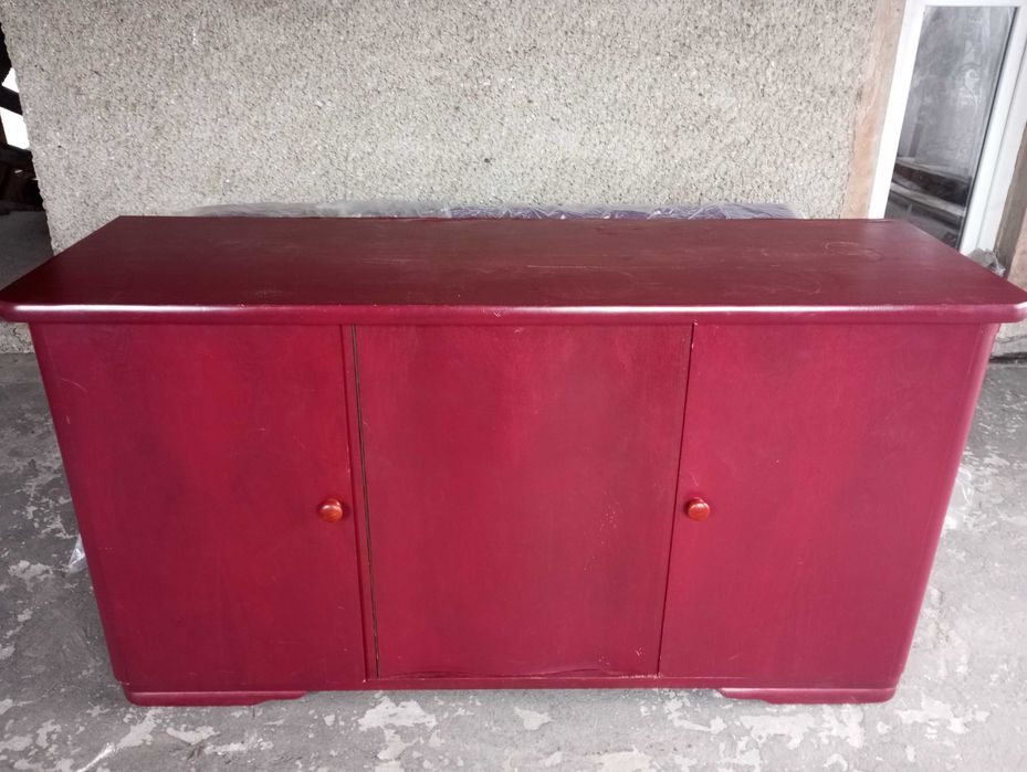 Komoda drewniana masywna bordowa