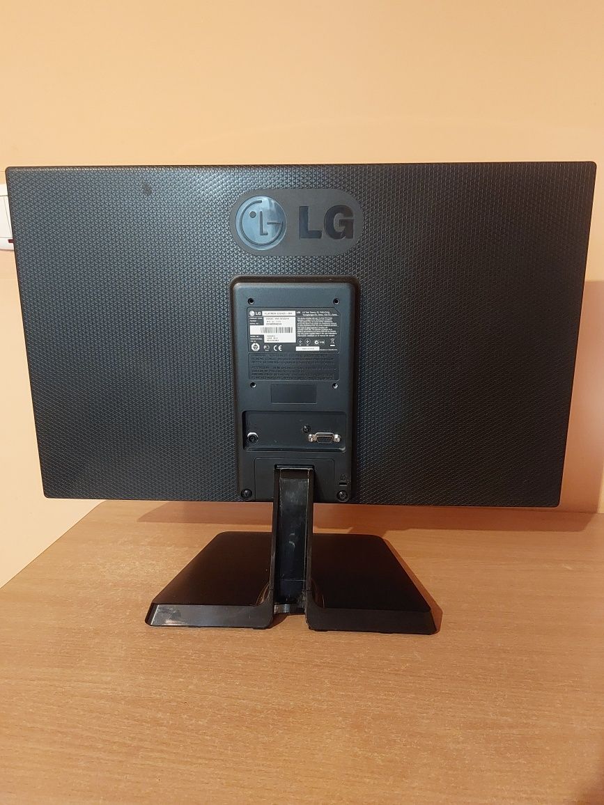 Monitor LG (22 cale)