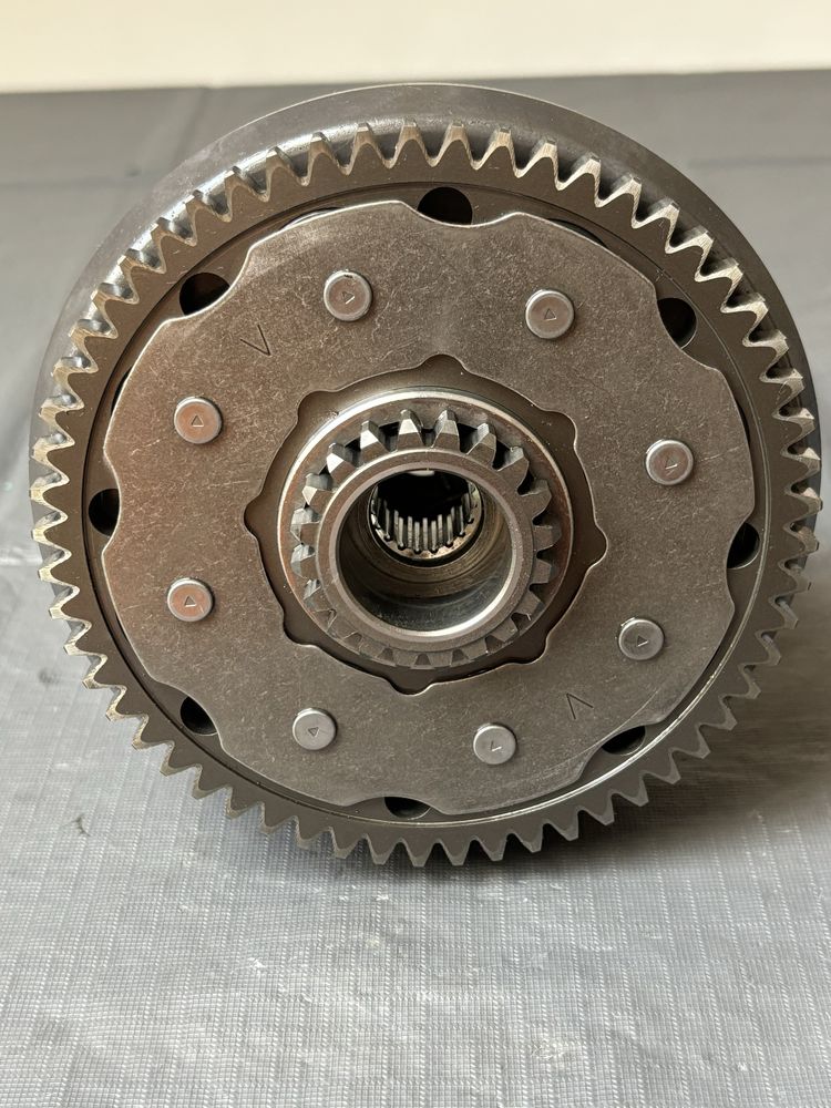 Sprzęgło kosz sprzęgłowy HONDA CRF250 R 10-17