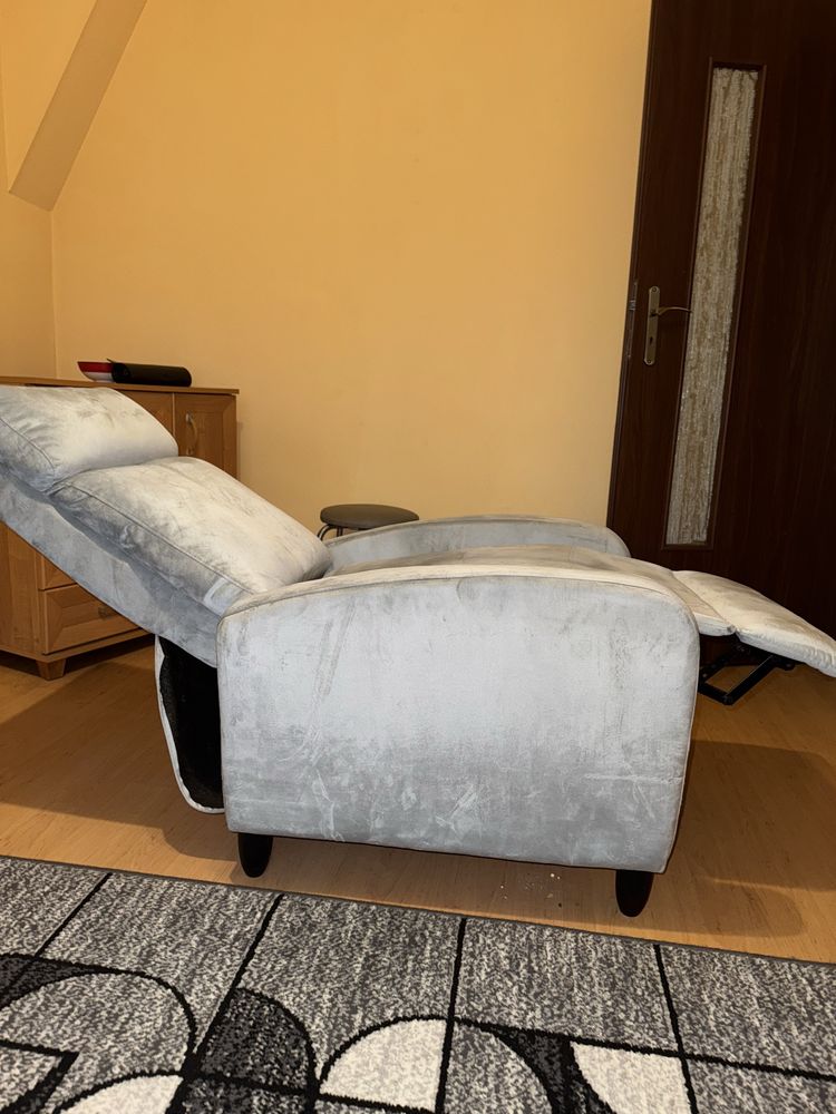 Fotel rozkładany wypoczynkowy z funkcją relaksu, welurowy, szary