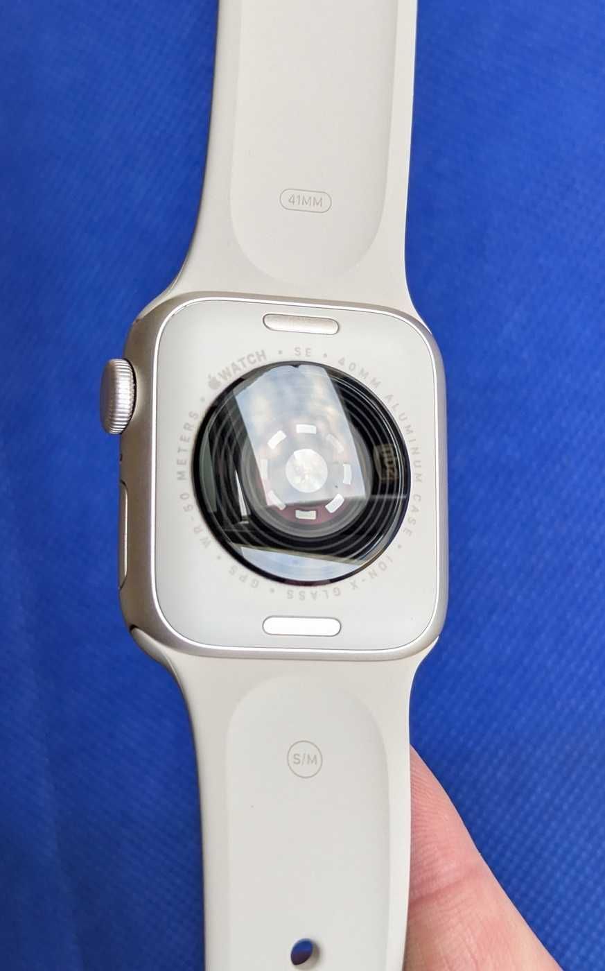ідеальні з США Apple Watch SE2 2022 40 mm Starlight 2 nd gen A2722