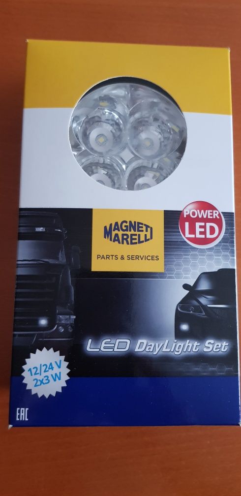 Zestaw lamp LED do jazdy dziennej dobrej firmy Magneti Marelli